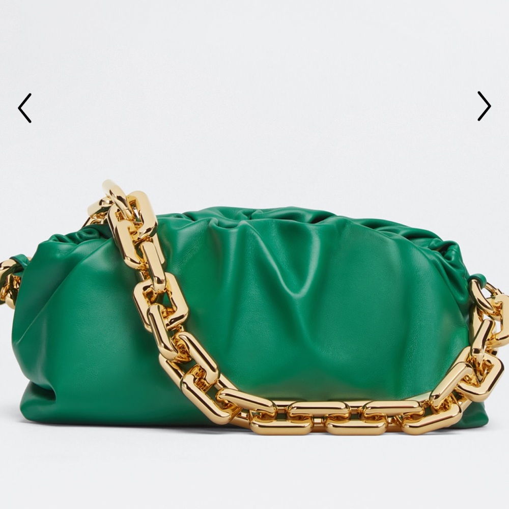 Bottega veneta Chain Pouch Leather Clutch